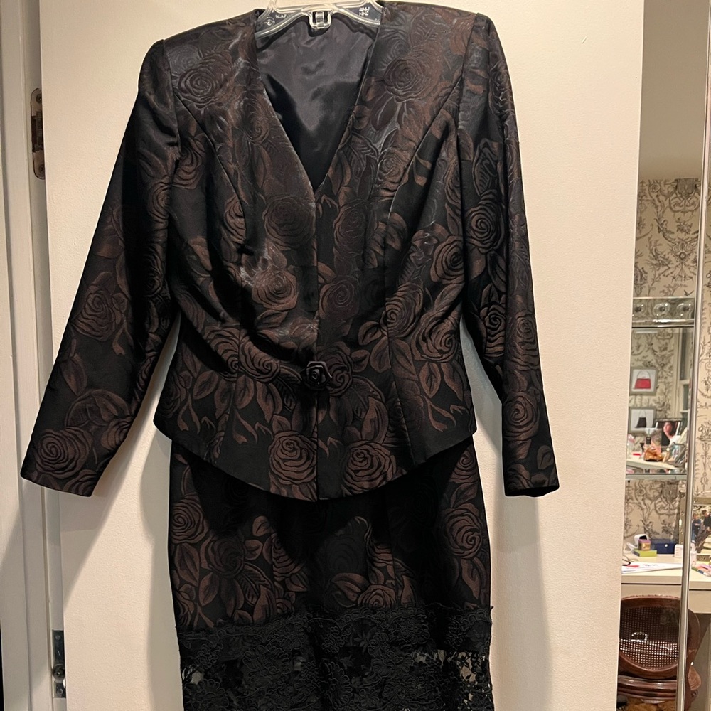 Dress and Jacket . Boucle dress and jacket . With rosebud closure and lace,vneck